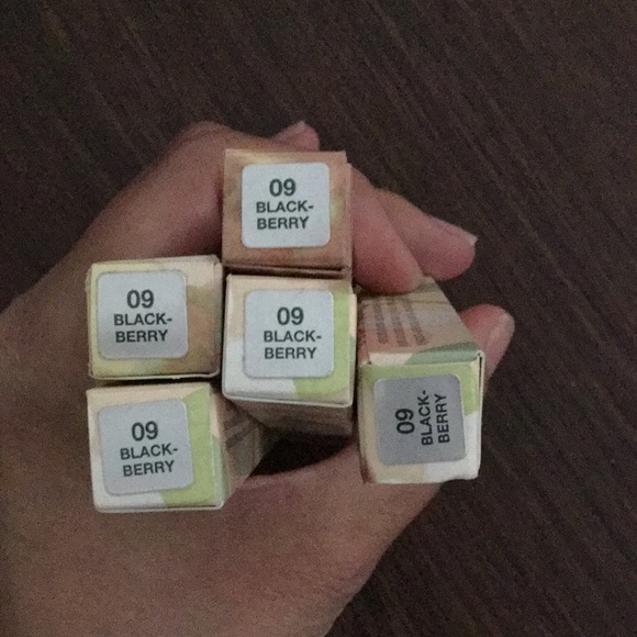 RARE Clinique Chubby Stick (UNOPENED) Black-Berry - Picture 2 of 4